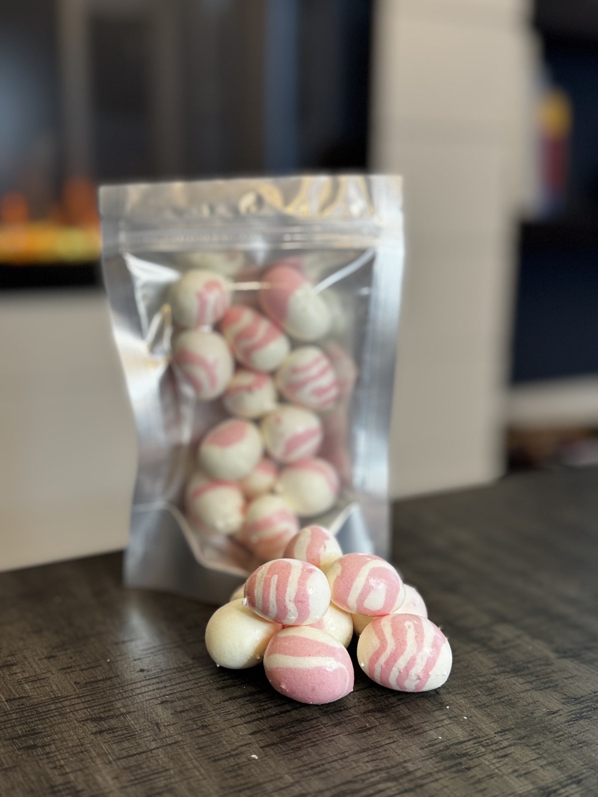 Freeze Dried Candy, small size bag, displaying candy, salt water taffy, strawberry cheesecake flavour