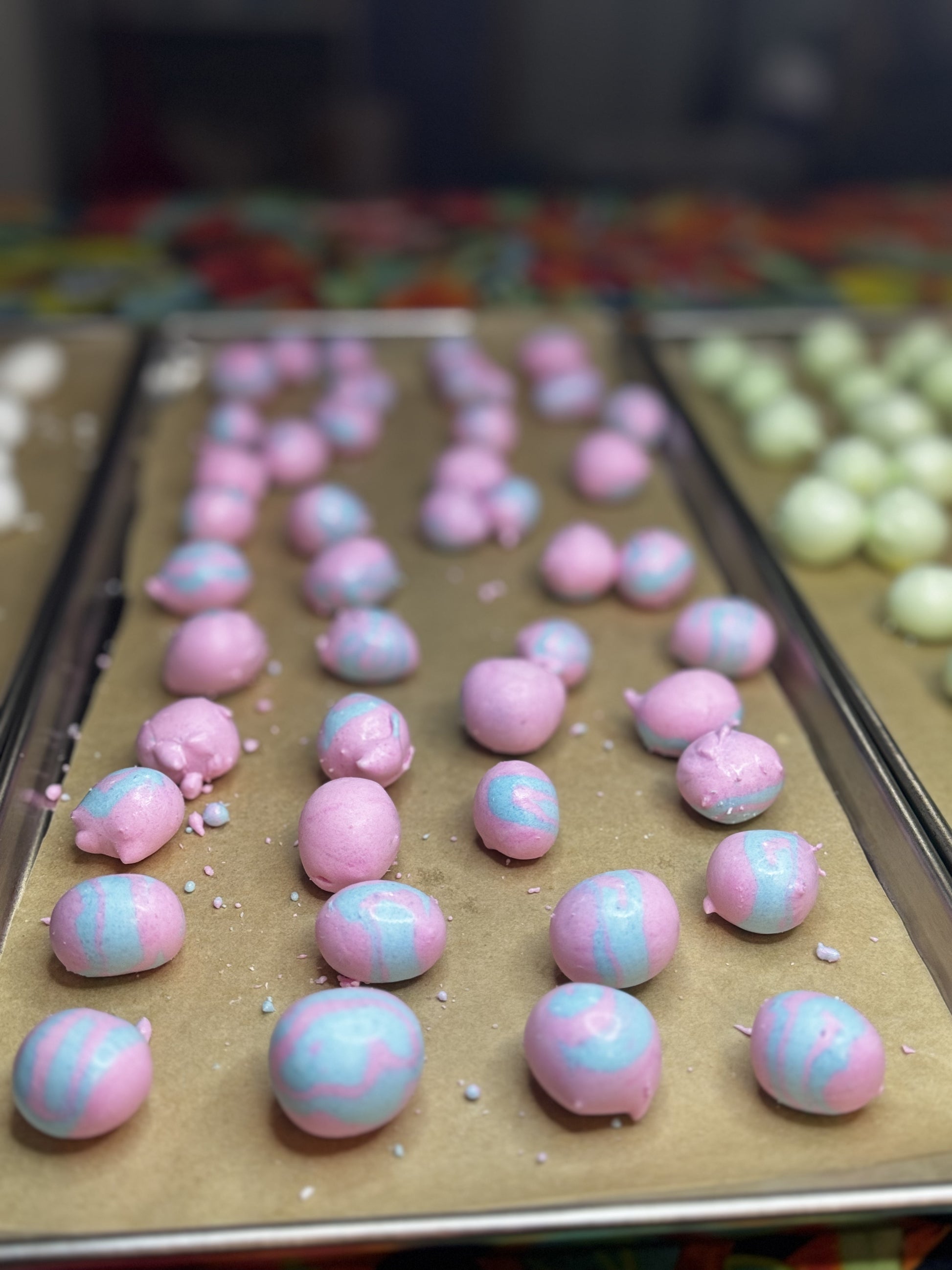 Freeze Dried Candy, displaying candy on tray, salt water taffy, cotton candy flavour