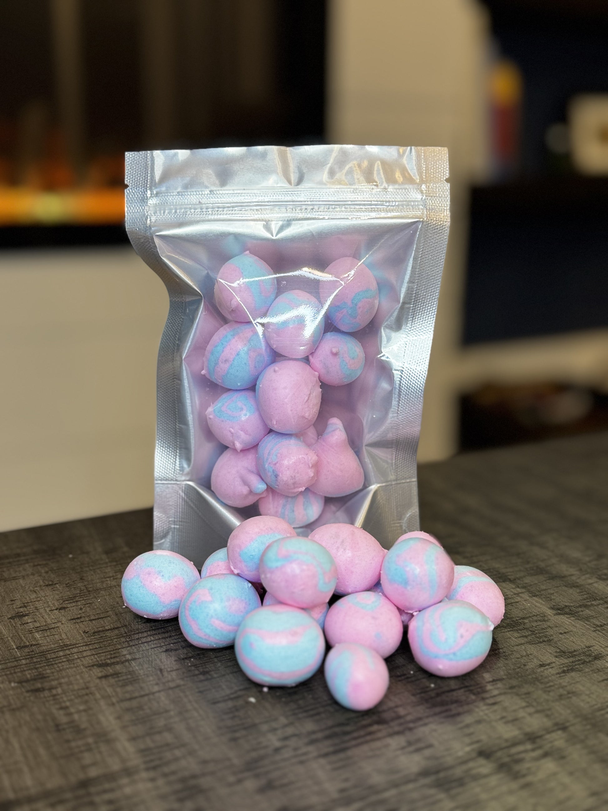 Freeze Dried Candy, small size bag, displaying candy, salt water taffy, cotton candy flavour