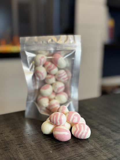 Freeze Dried Candy, small size bag, displaying candy, salt water taffy, strawberry cheesecake flavour