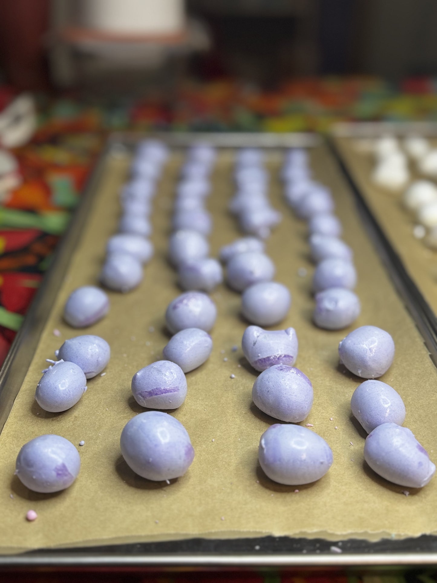 Freeze Dried Candy, displaying candy on tray, salt water taffy, grape flavour