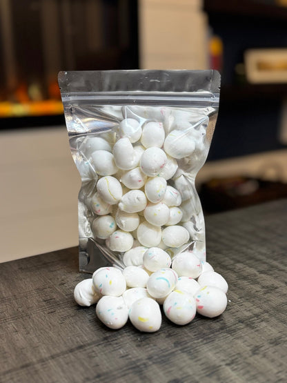 Taffy Clouds - Cupcake (Freeze Dried Salt Water Taffy) - Chilly Willy's Freeze Dried Candy