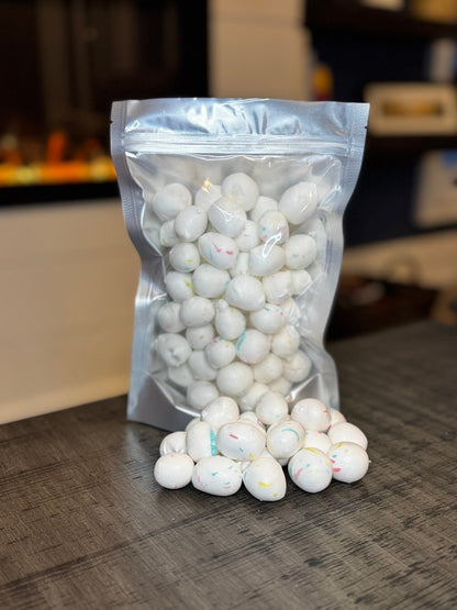 Taffy Clouds - Cupcake (Freeze Dried Salt Water Taffy) - Chilly Willy's Freeze Dried Candy