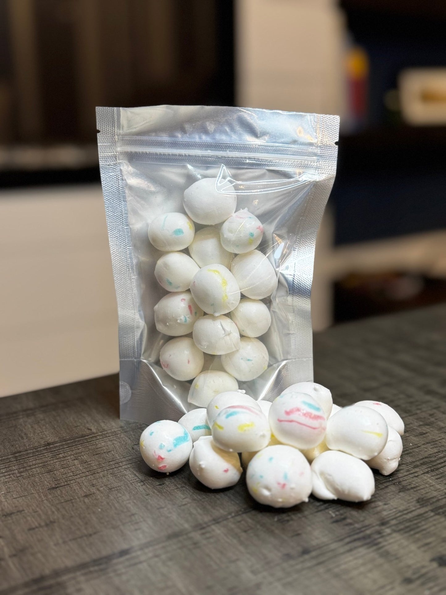 Taffy Clouds - Cupcake (Freeze Dried Salt Water Taffy) - Chilly Willy's Freeze Dried Candy
